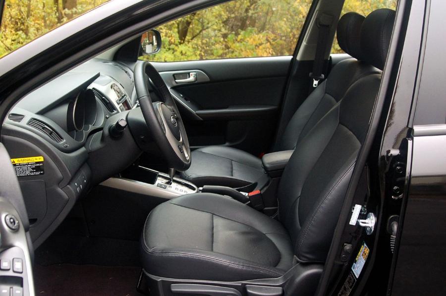  Kia Forte SX 2010 года  (фото 30 из 48)